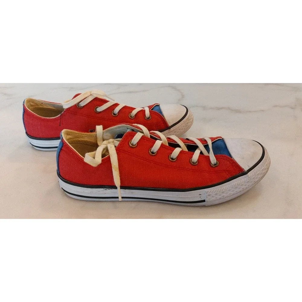 Converse All Star Sneakers - Low Top - Red & White‎ - Size 4 Junior - EUC
